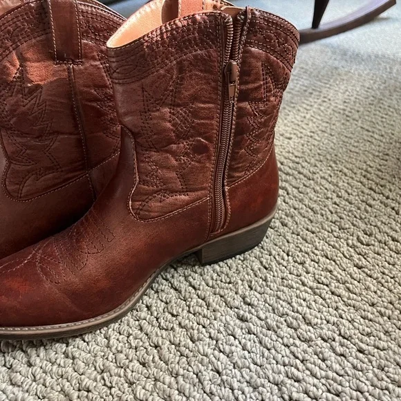 Brown Ankle Boots for Women - Picture 4 of 4